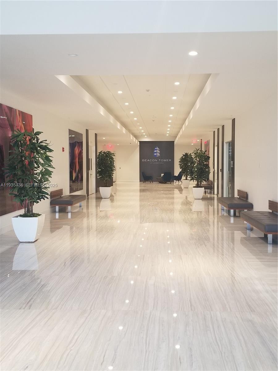 20200 W Dixie Hwy 901 Hwy