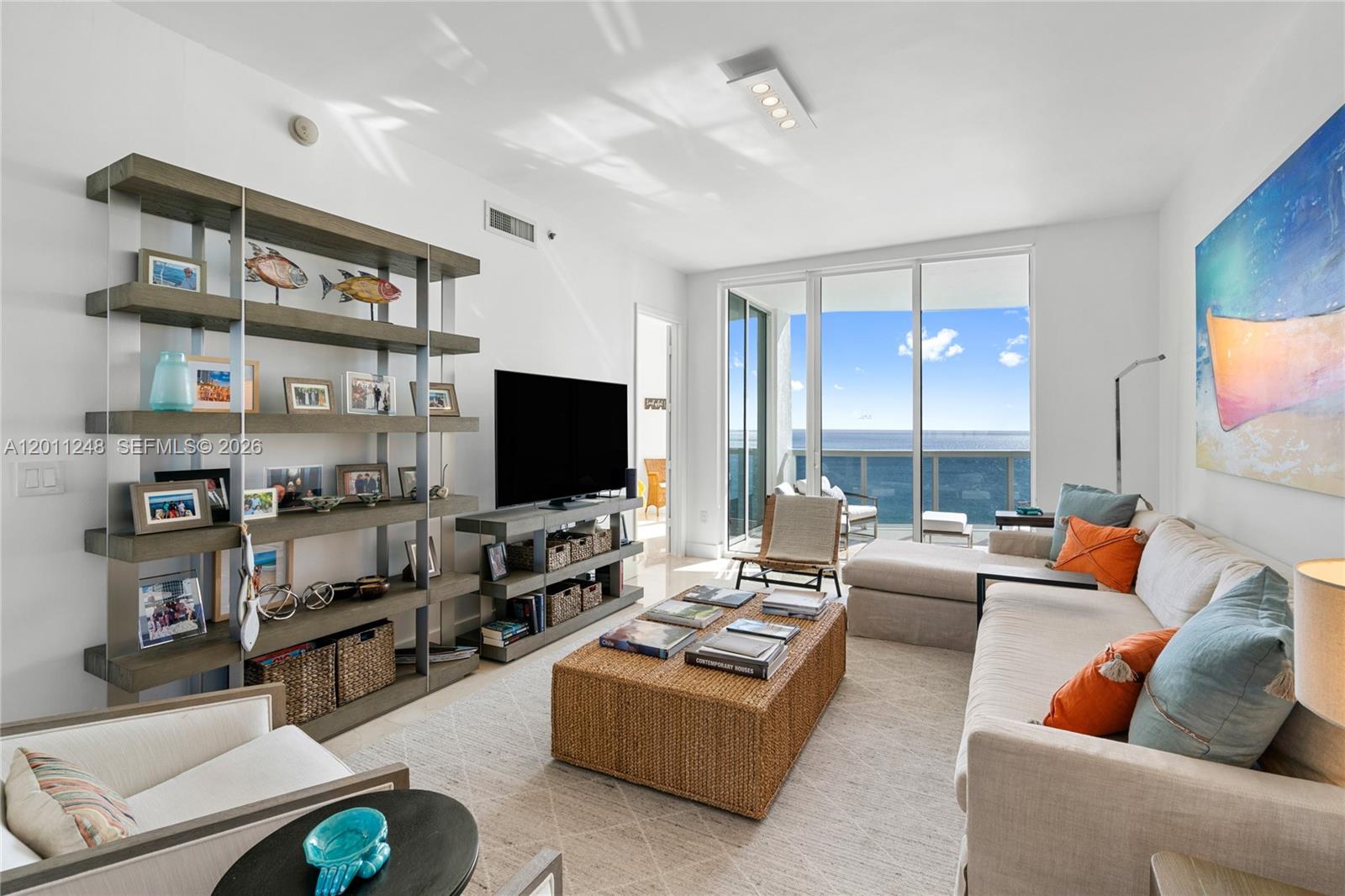 TRUMP TOWER II CONDO - Residential
