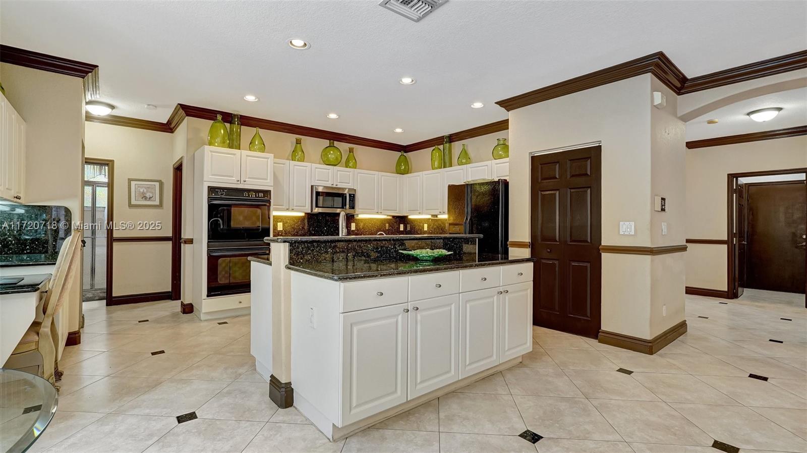 SILVER SHORES (PARCELS A - Residential
