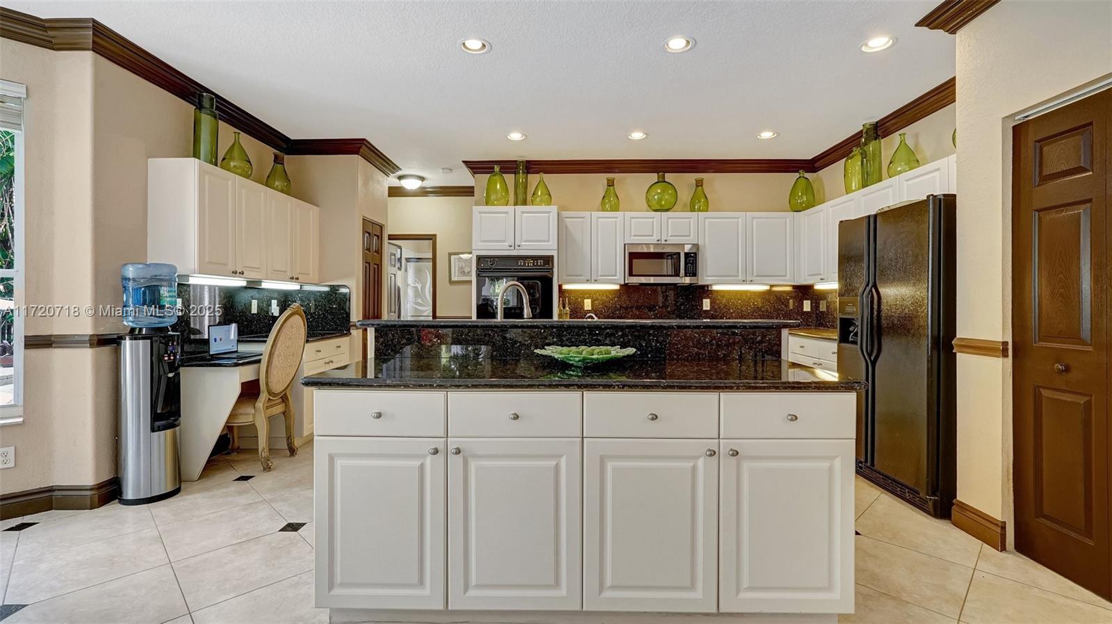 SILVER SHORES (PARCELS A - Residential