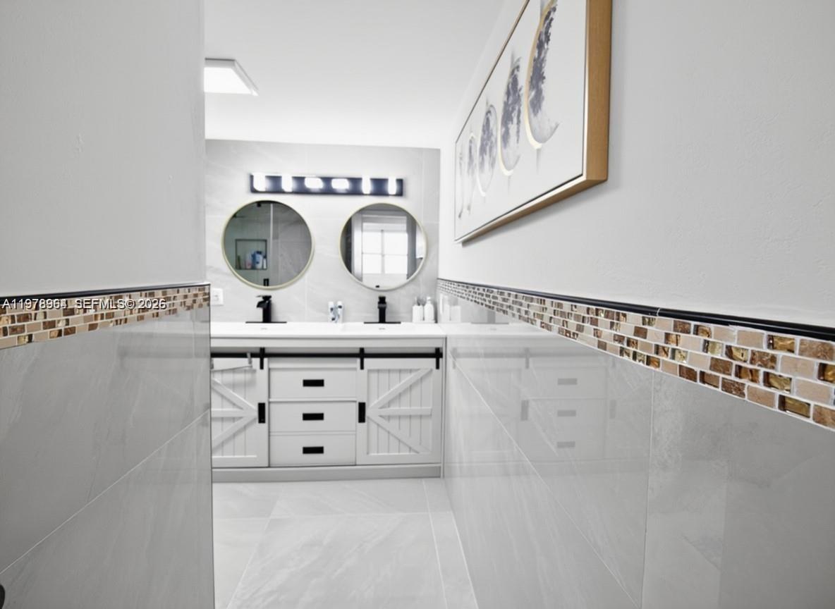 111 Golden Isles Dr C9