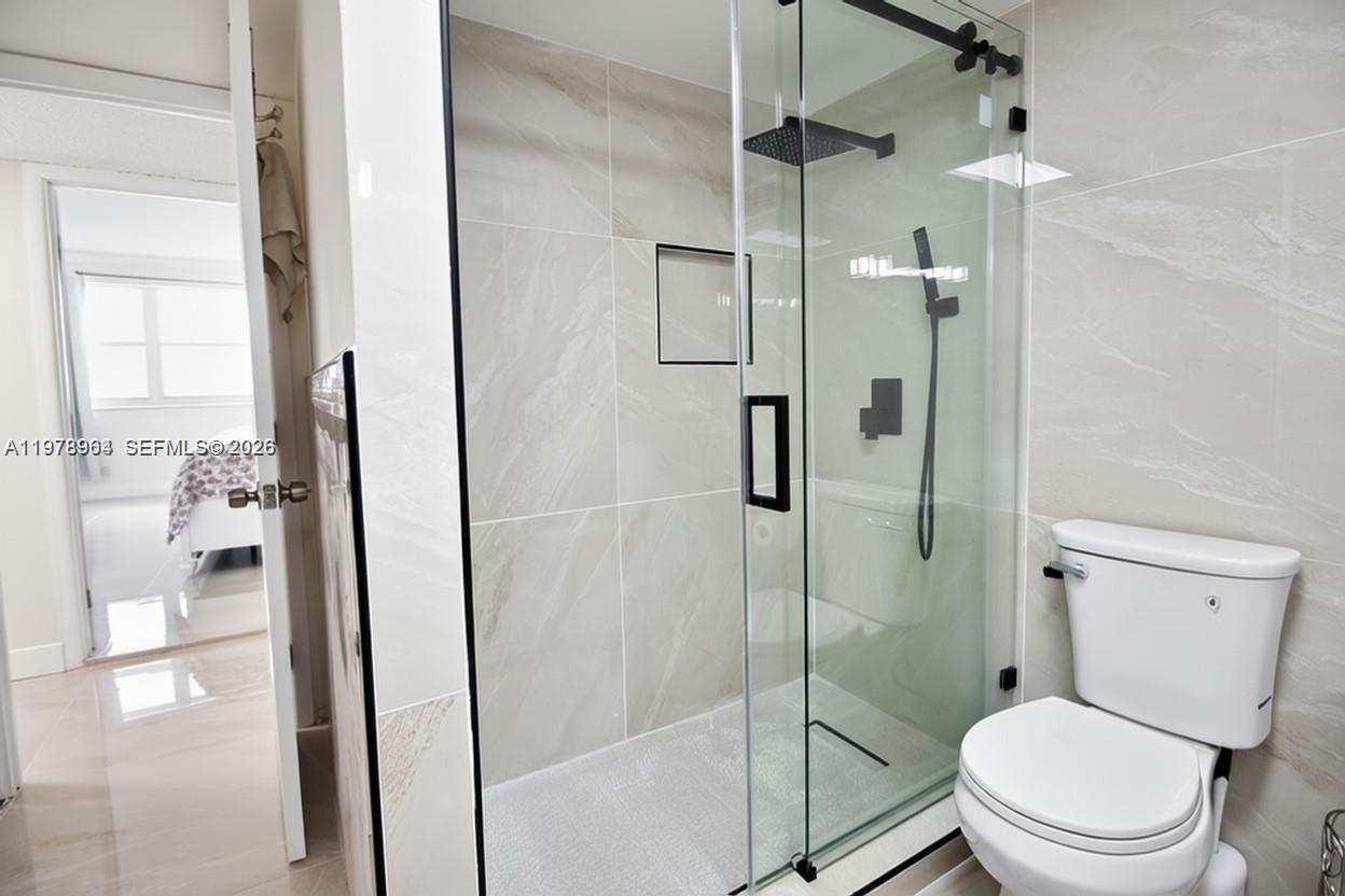 GOLDEN SAILS CONDO - Residential