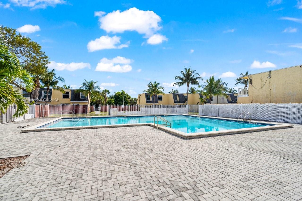 PELICAN POINT AT BOYNTON - Residential