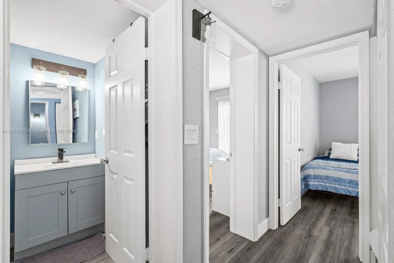 Boynton Beach, Florida 33435, United States, 2 Bedrooms Bedrooms, ,2 BathroomsBathrooms,Residential,Active,86319