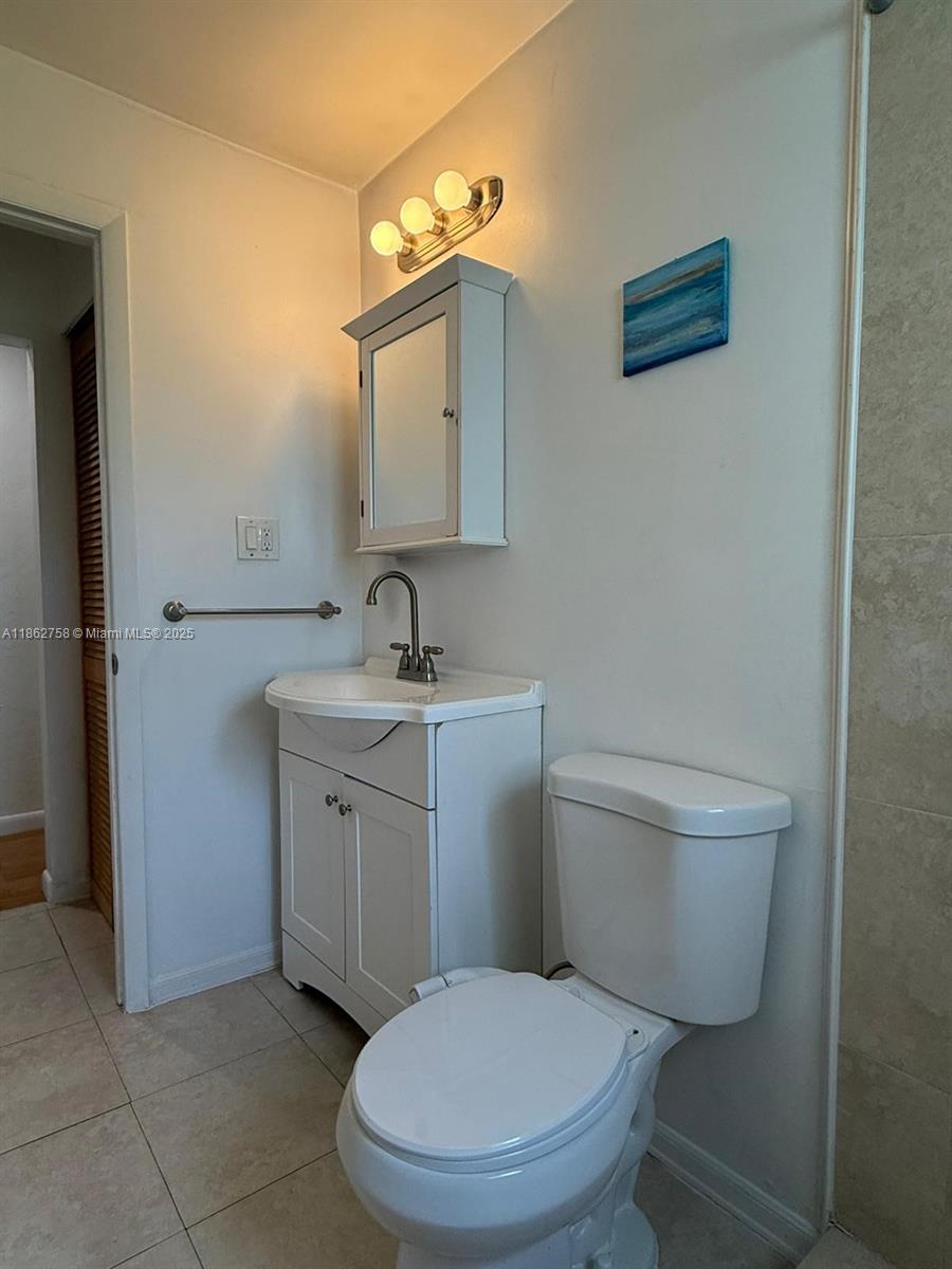 UNIVERSITY MNR - Residential