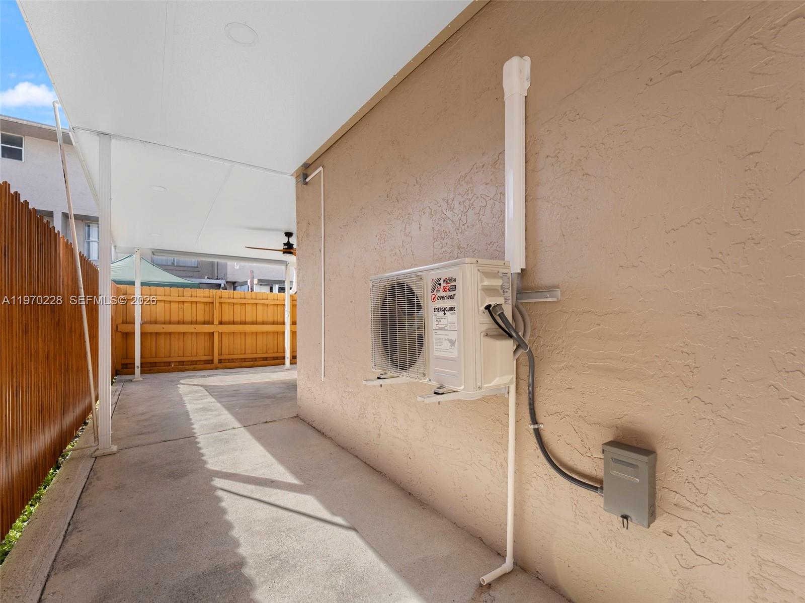 MANGO HILL CONDO NO 3 - Residential Lease