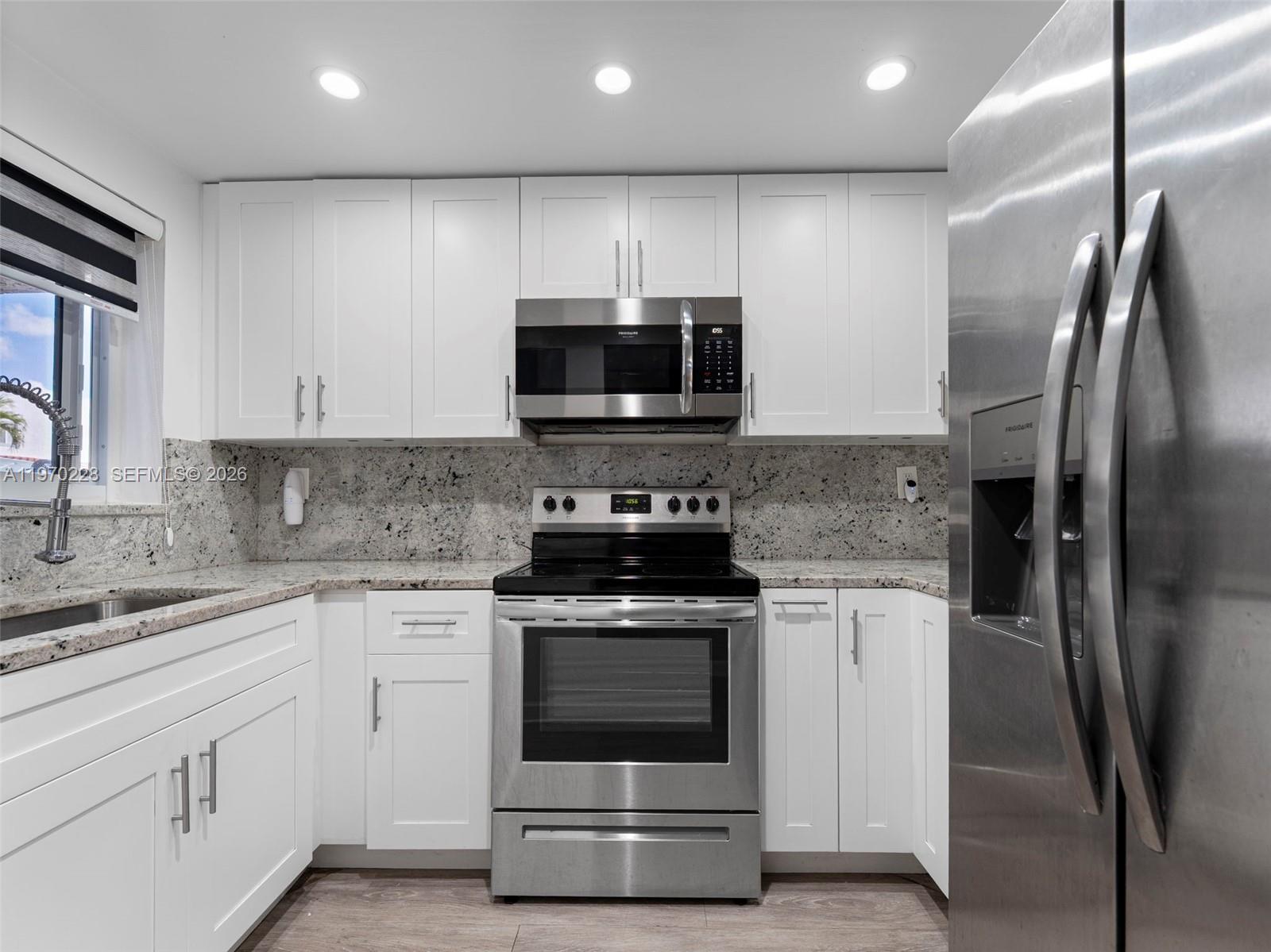 MANGO HILL CONDO NO 3 - Residential Lease