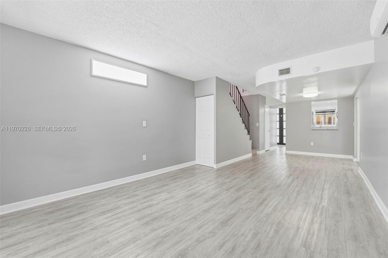 MANGO HILL CONDO NO 3 - Residential Lease