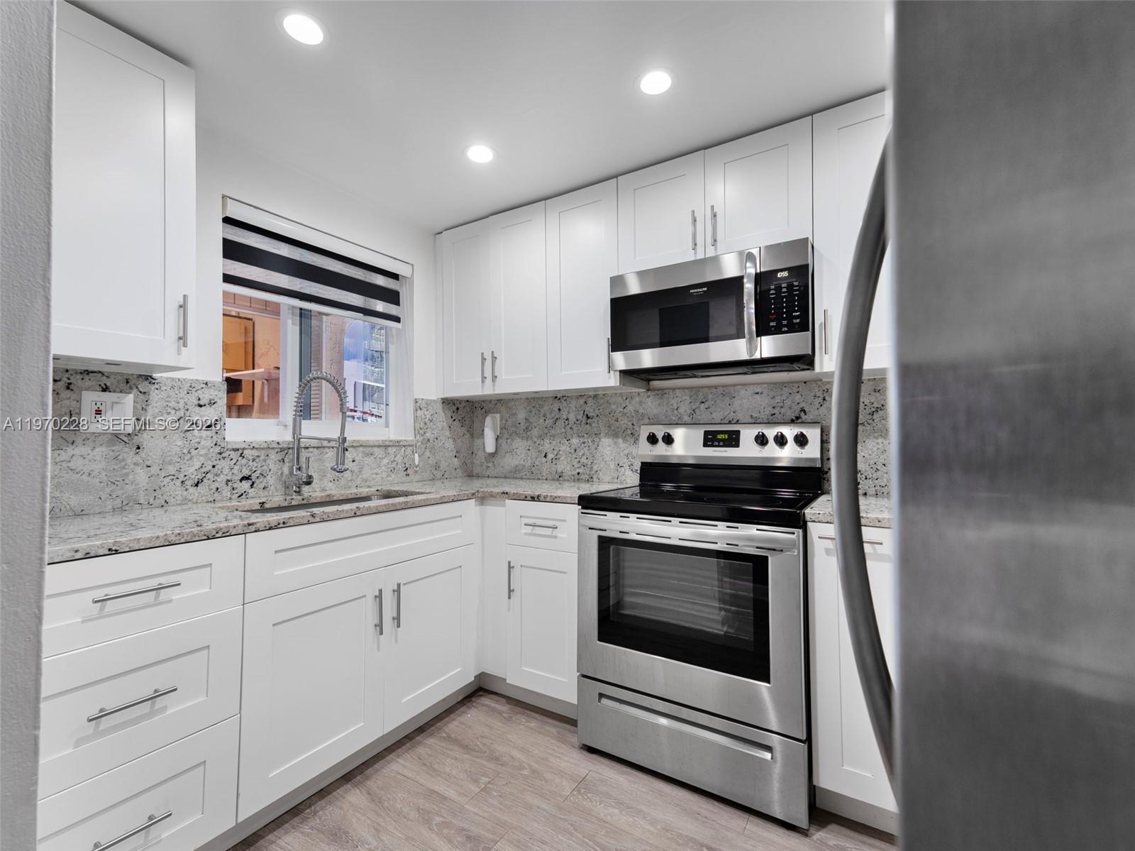 MANGO HILL CONDO NO 3 - Residential Lease