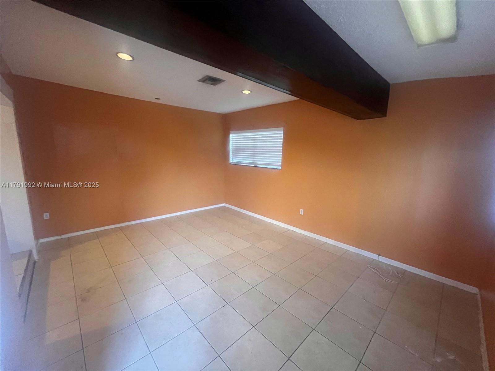 1330 NE 212th Ter
