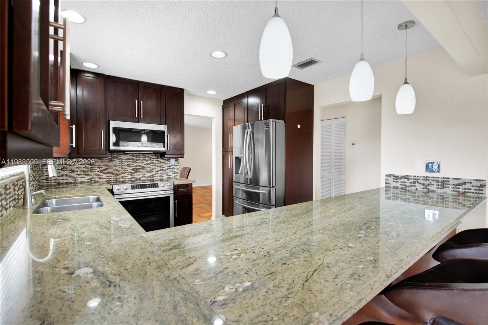 FOREST LAKE - Residential