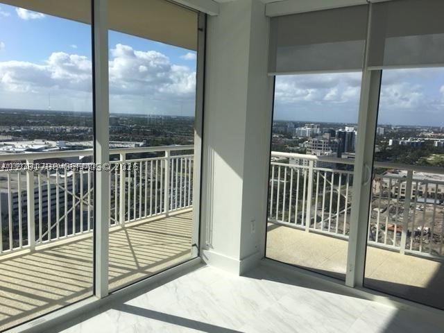 19501 W Country Club Dr 2413