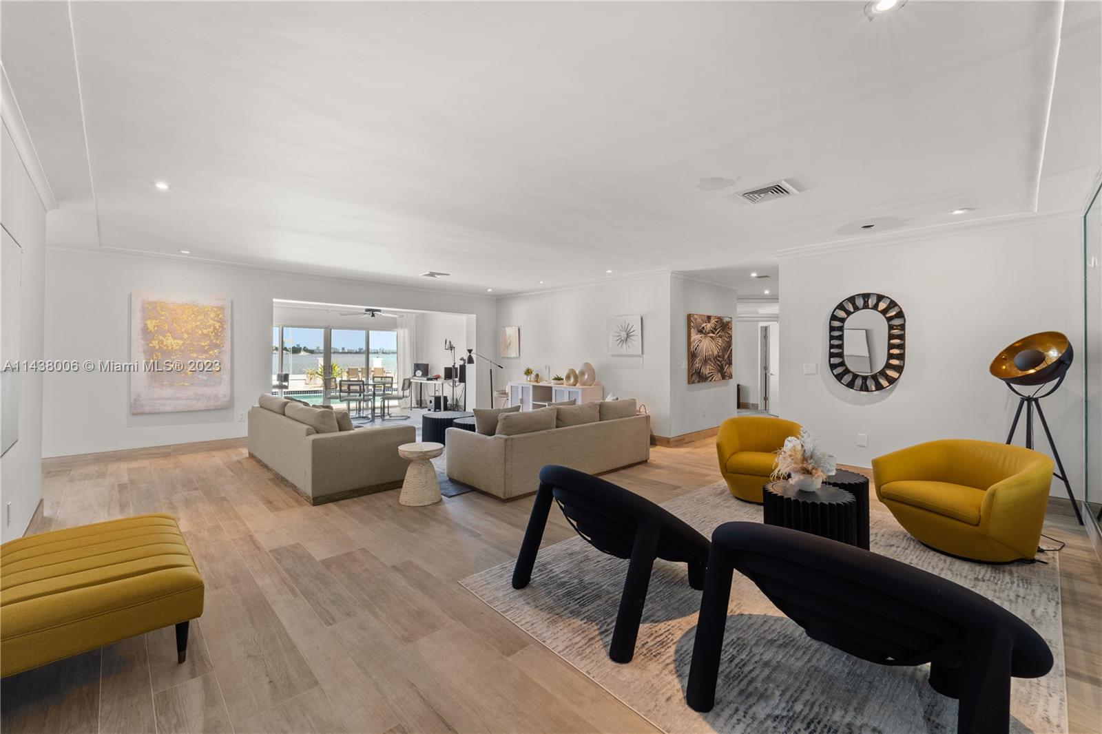 BELLE MEADE ISLAND - Residential