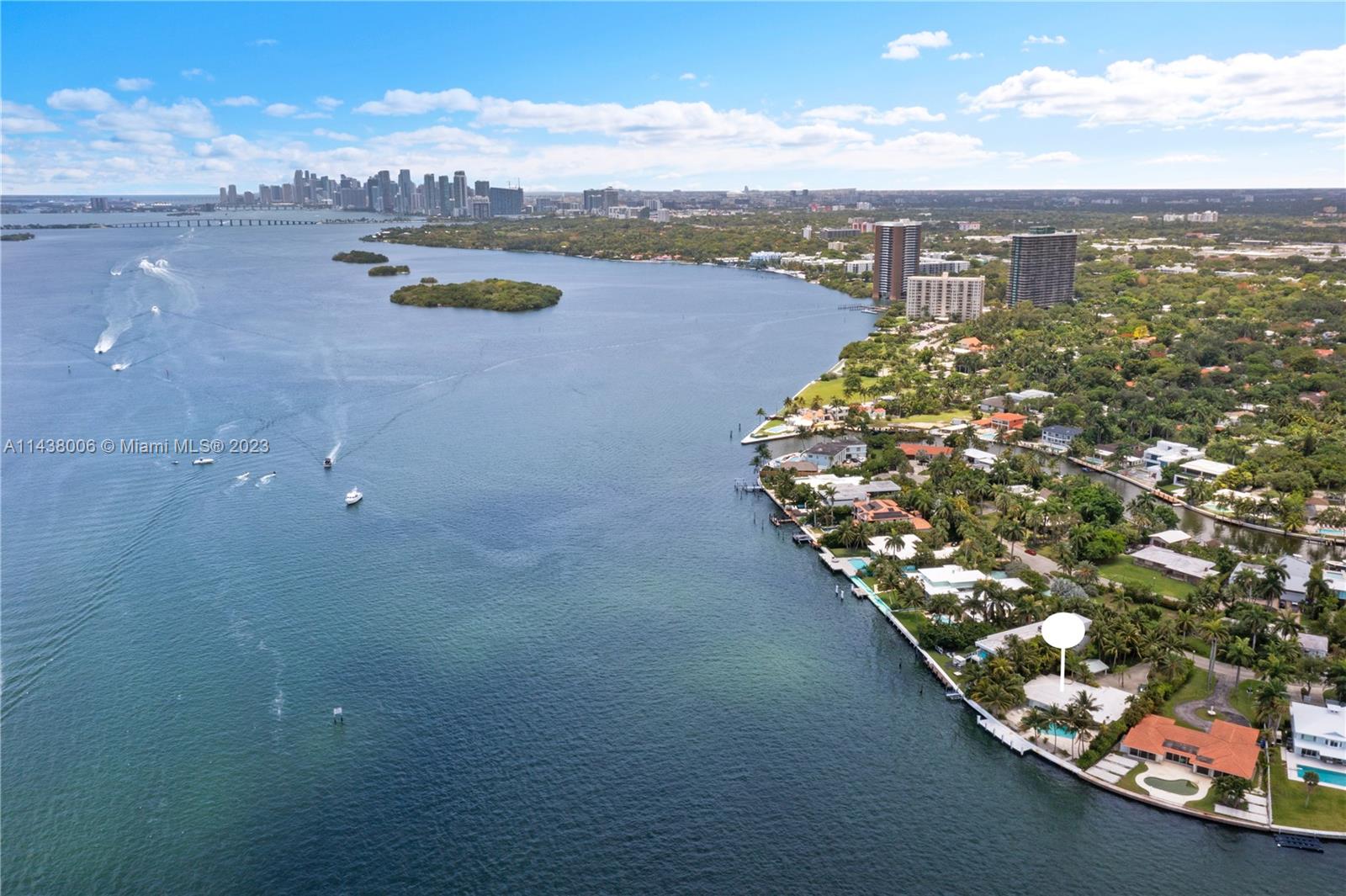 BELLE MEADE ISLAND - Residential