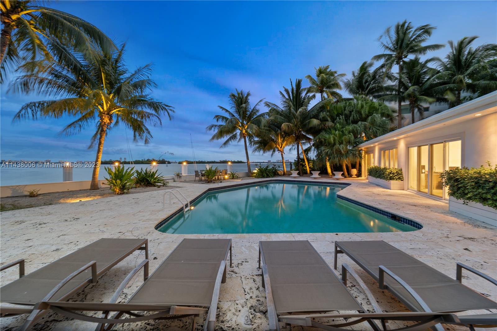 BELLE MEADE ISLAND - Residential