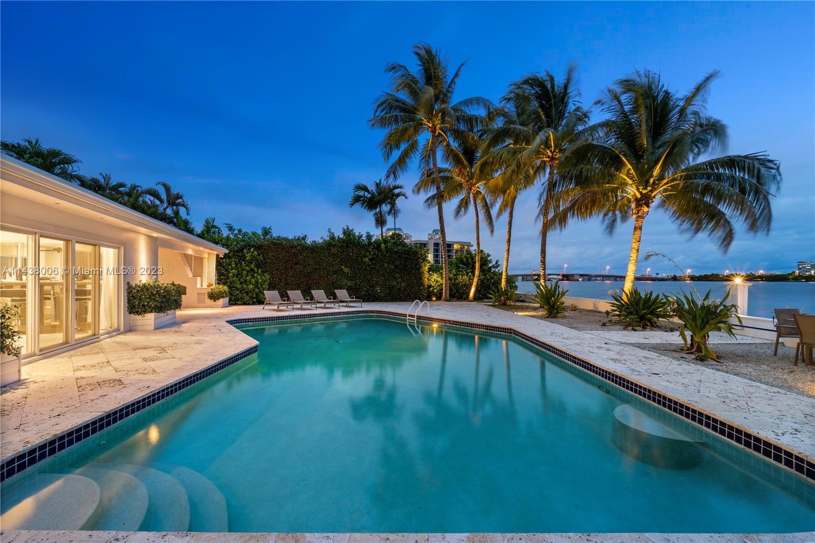 BELLE MEADE ISLAND - Residential