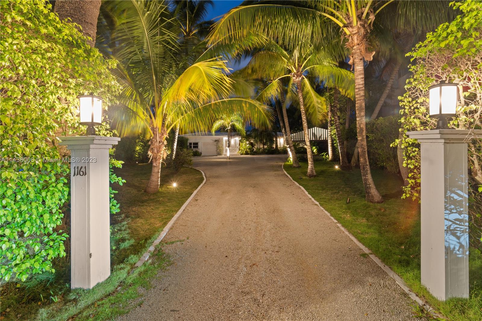 BELLE MEADE ISLAND - Residential