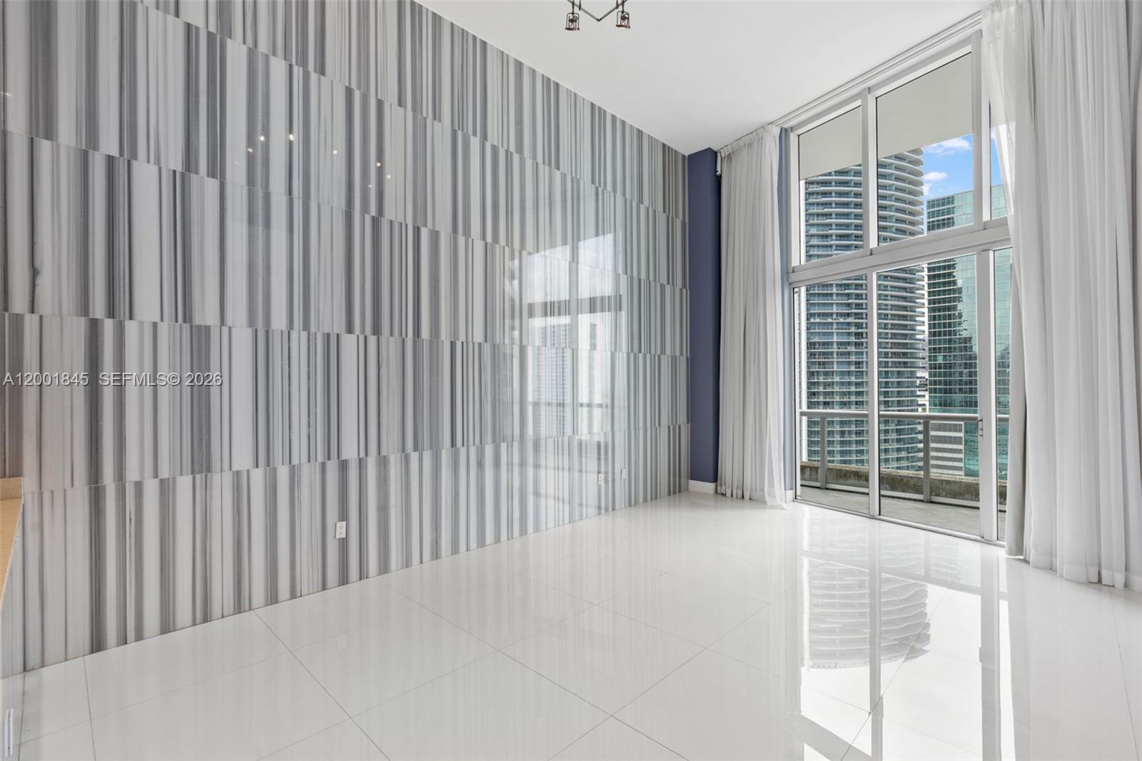 ICONBRICKELL CONDO NO 1 - Residential