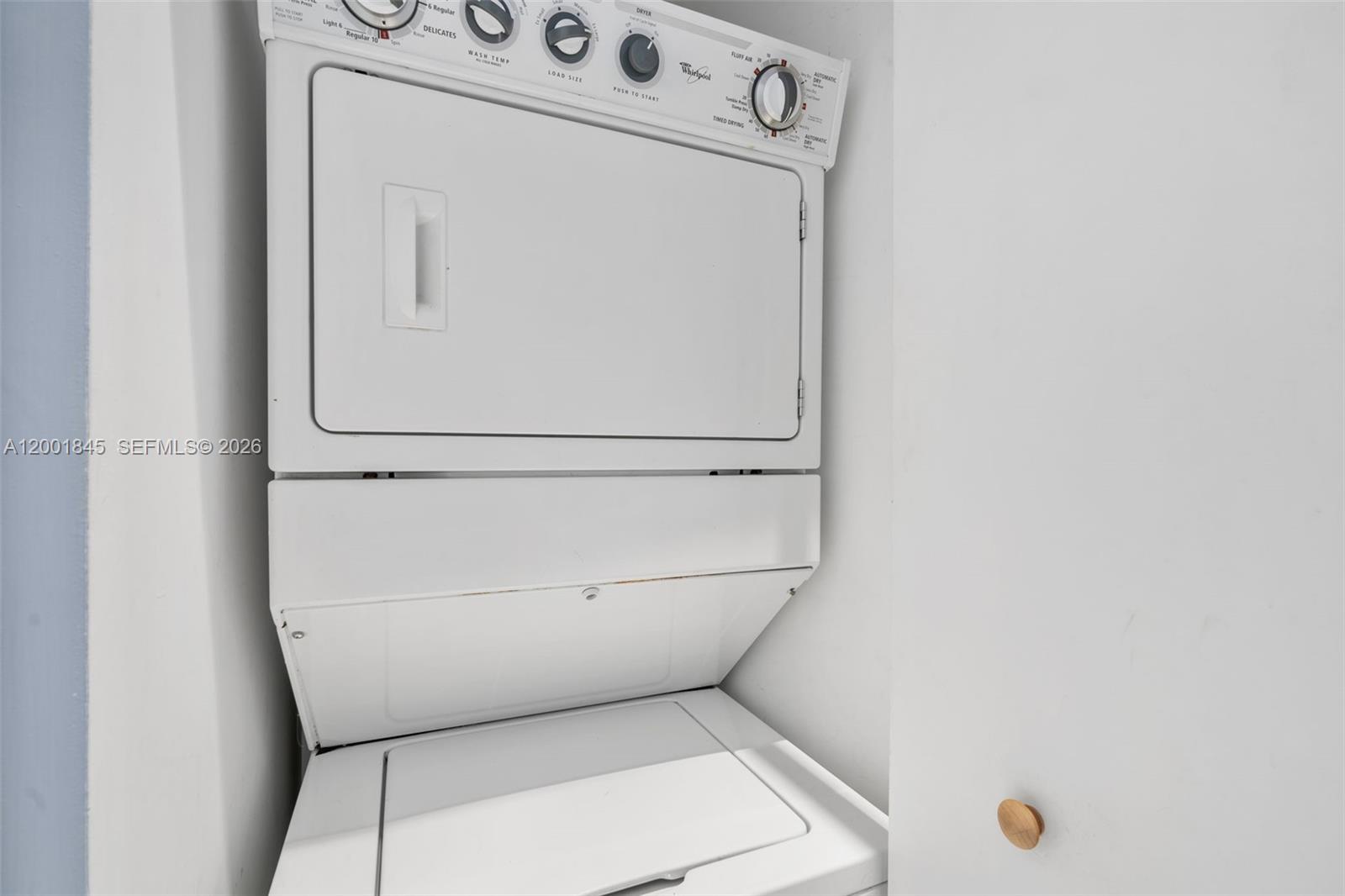 ICONBRICKELL CONDO NO 1 - Residential