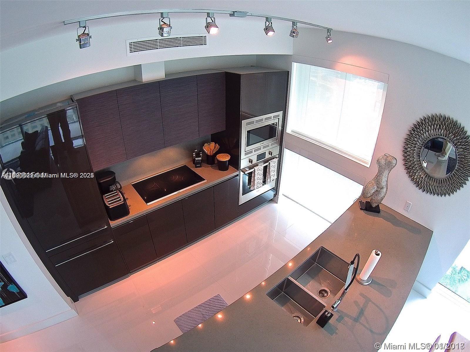 1080 Brickell Ave 2208