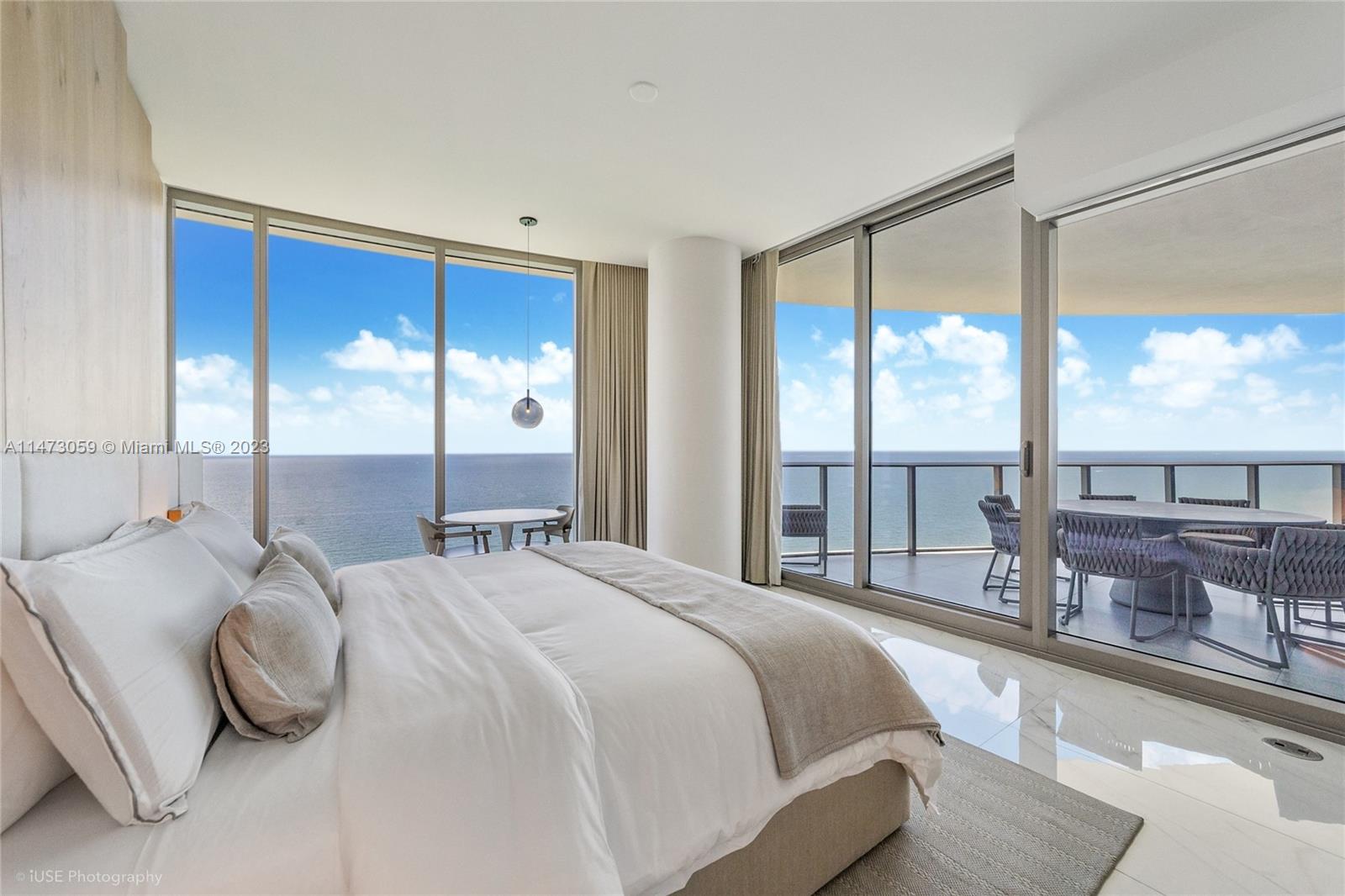 The Ritz-Carlton Residenc - Residential