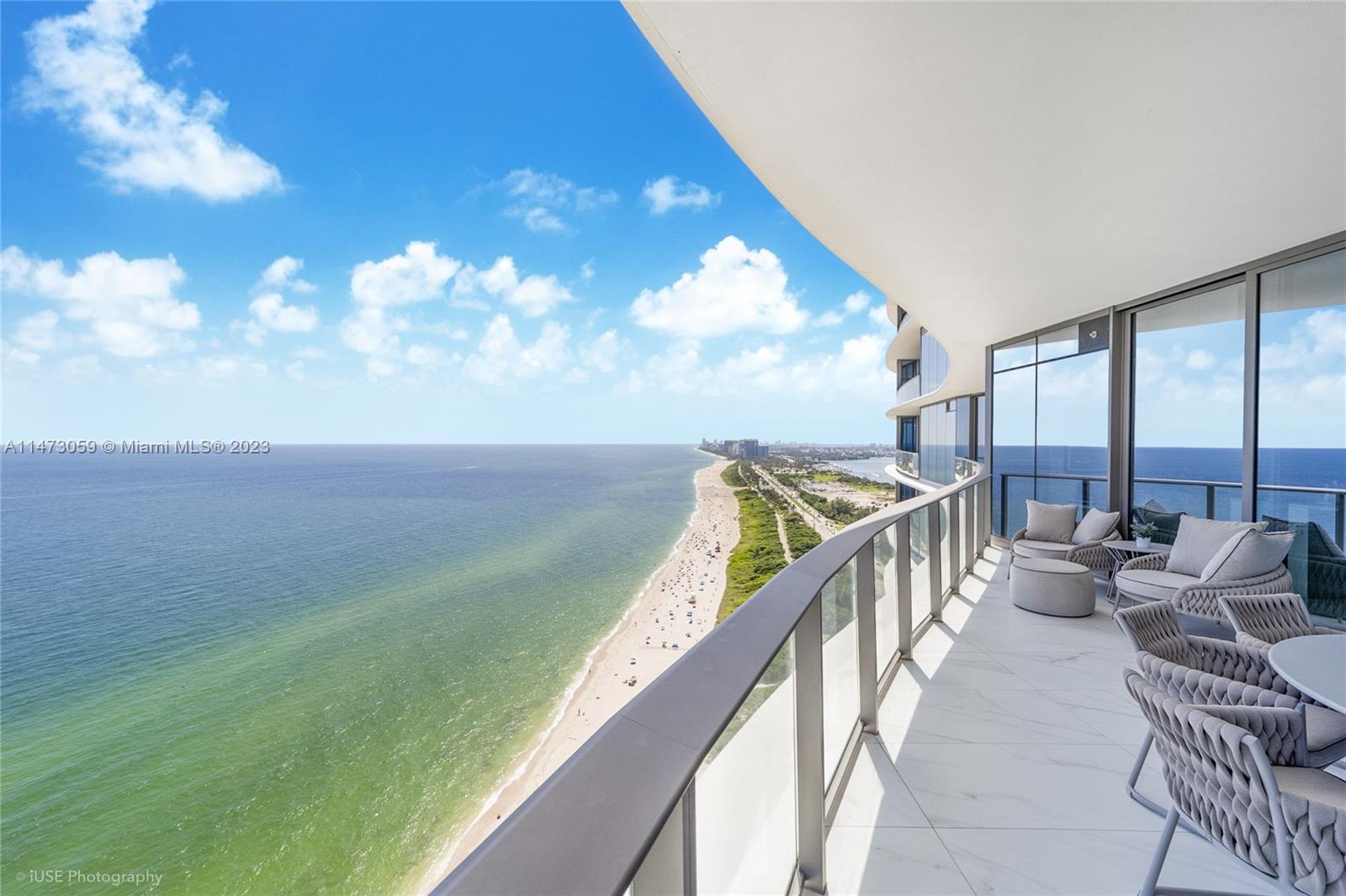 The Ritz-Carlton Residenc - Residential