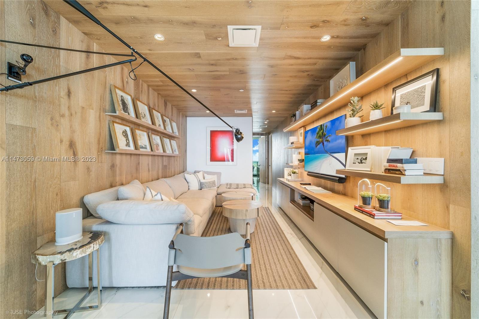 The Ritz-Carlton Residenc - Residential