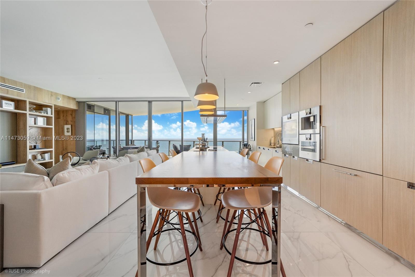 The Ritz-Carlton Residenc - Residential