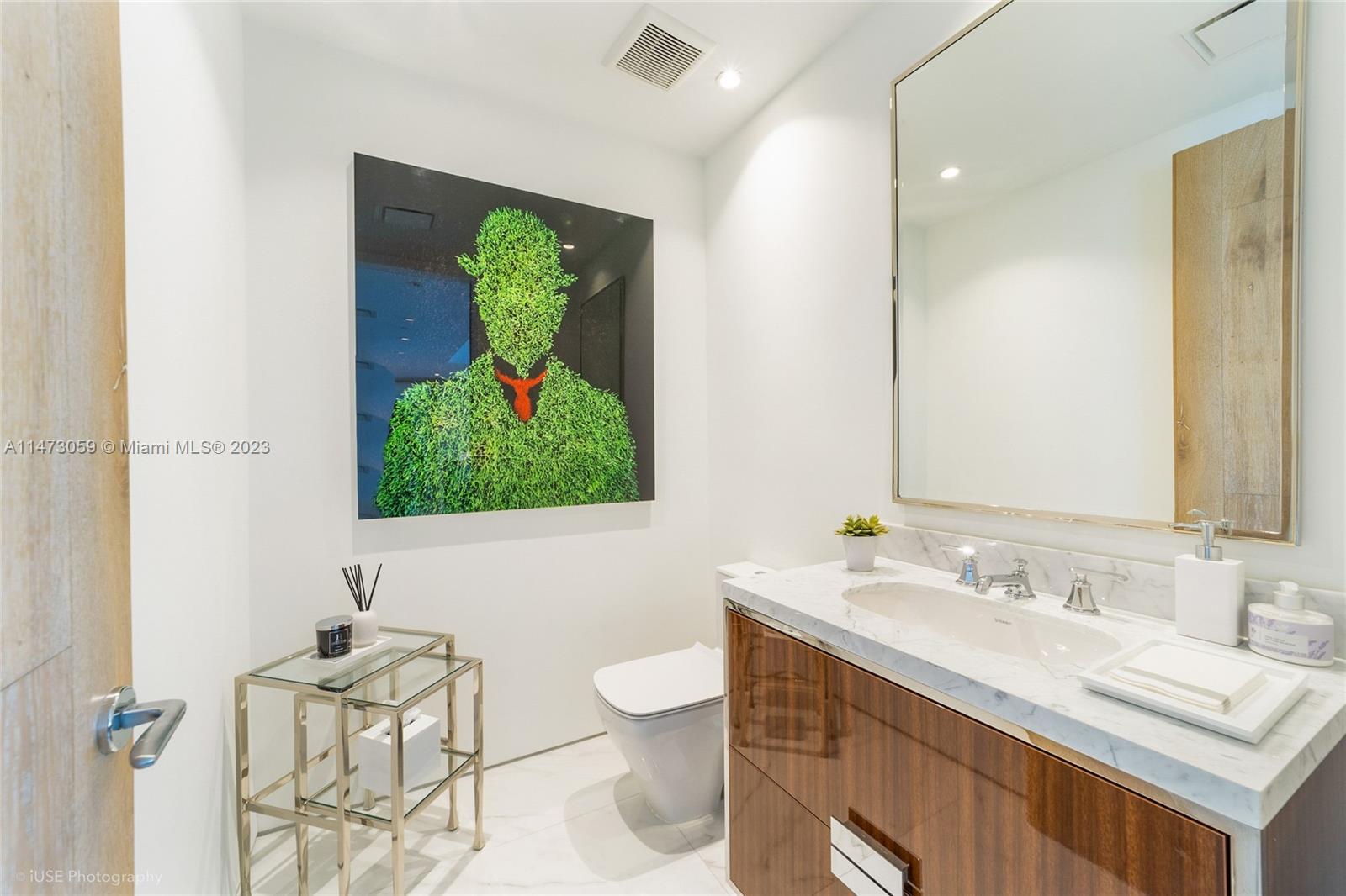 The Ritz-Carlton Residenc - Residential