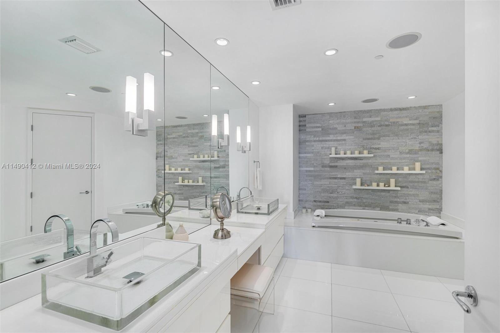 THE RESIDENCES AT THE BAT - Residential