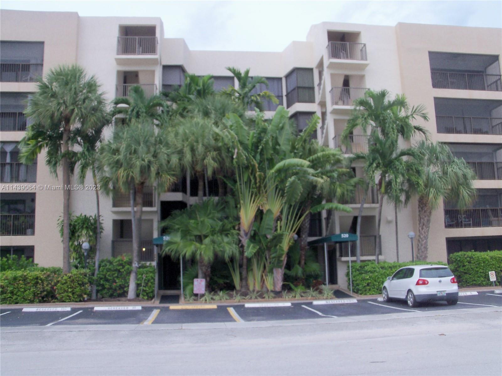 Property for Sale at 520 Orton Ave 303, Fort Lauderdale, Broward County, Florida - Bedrooms: 2 
Bathrooms: 2  - $539,900