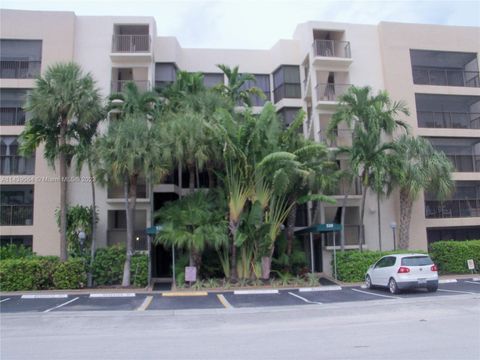 Condominium in Fort Lauderdale FL 520 Orton Ave Ave.jpg