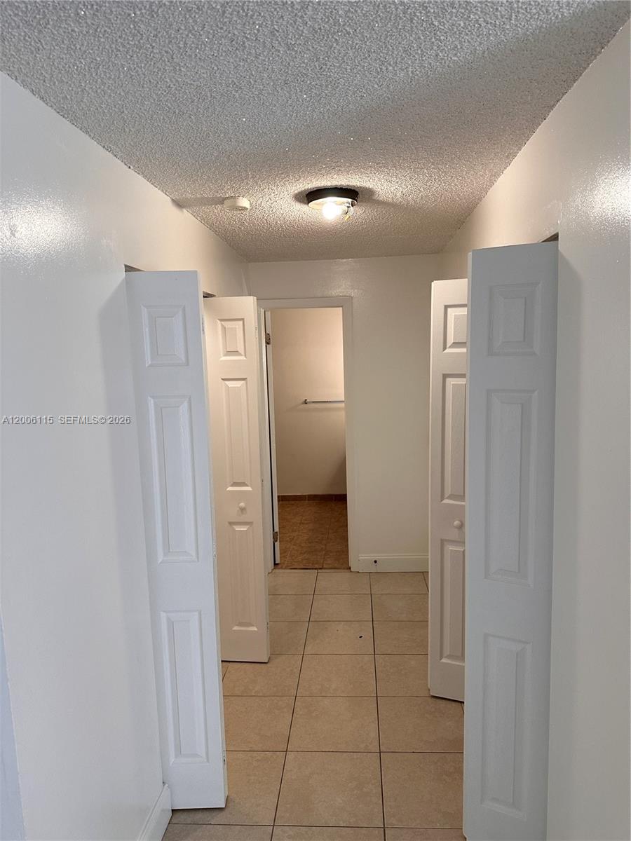 LAKE & TENNIS VILLAS PH 1 - Residential Lease