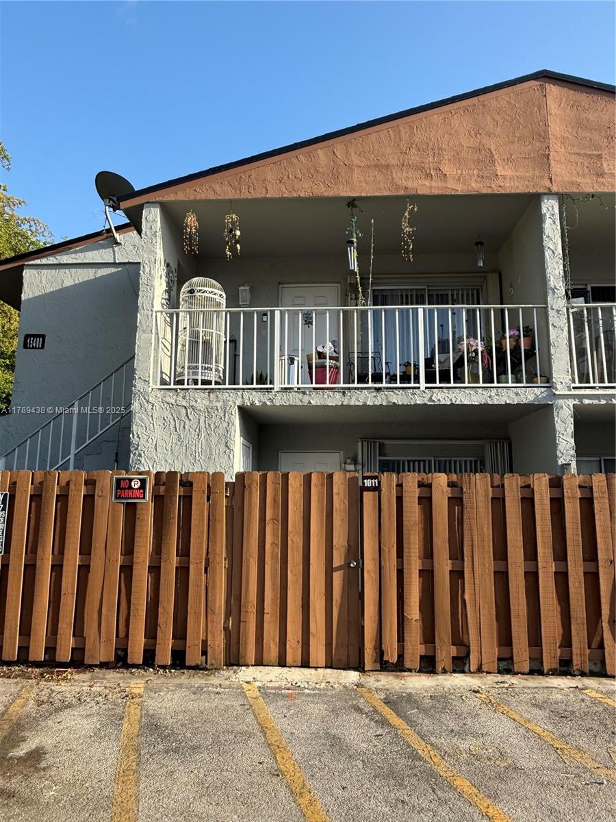 Property for Sale at 15400 Sw 81st Cir Ln 1011, Miami, Broward County, Florida - Bedrooms: 3 
Bathrooms: 2  - $300,000