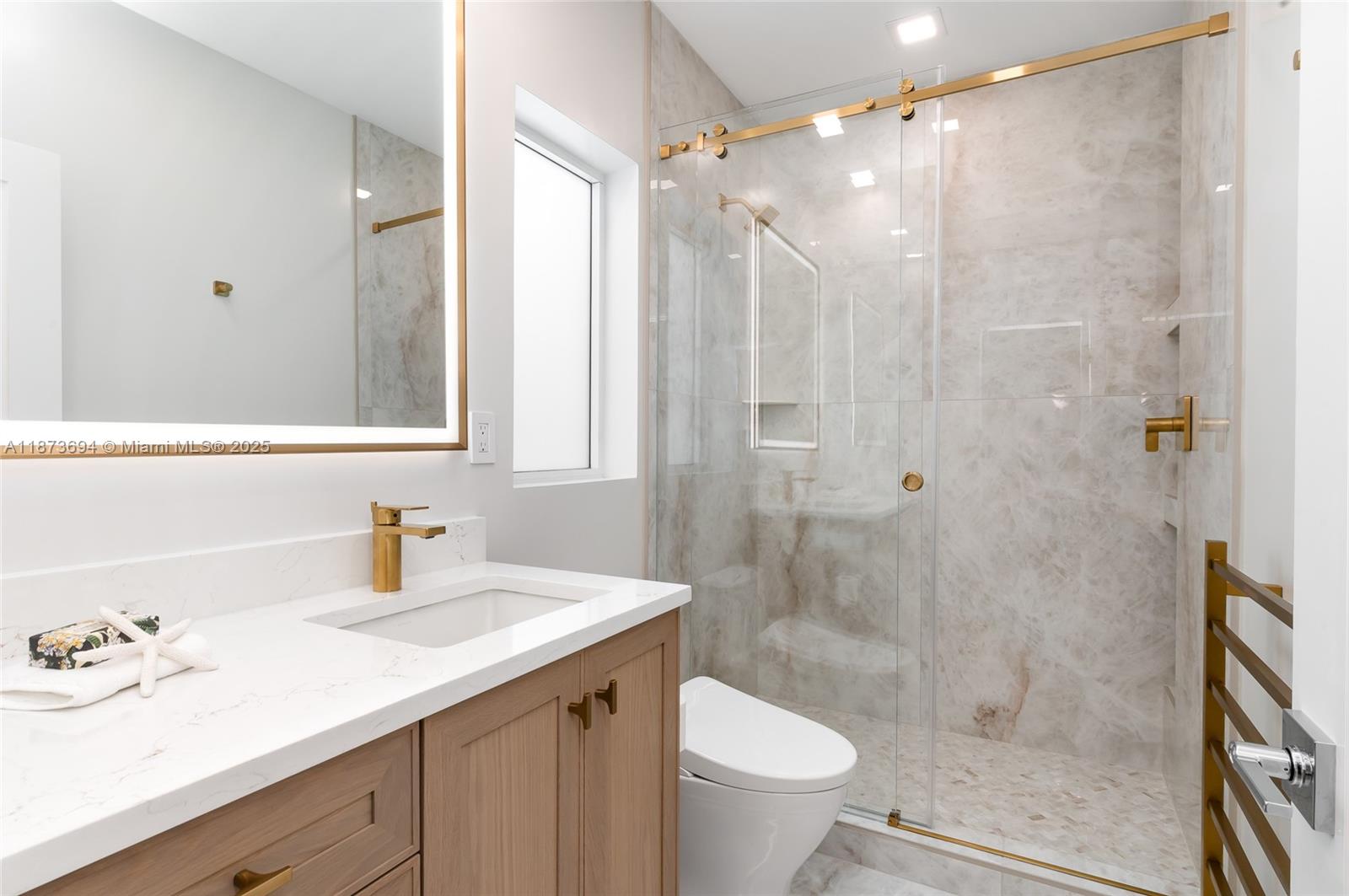 VENETIAN ISLES 1ST SEC - Residential