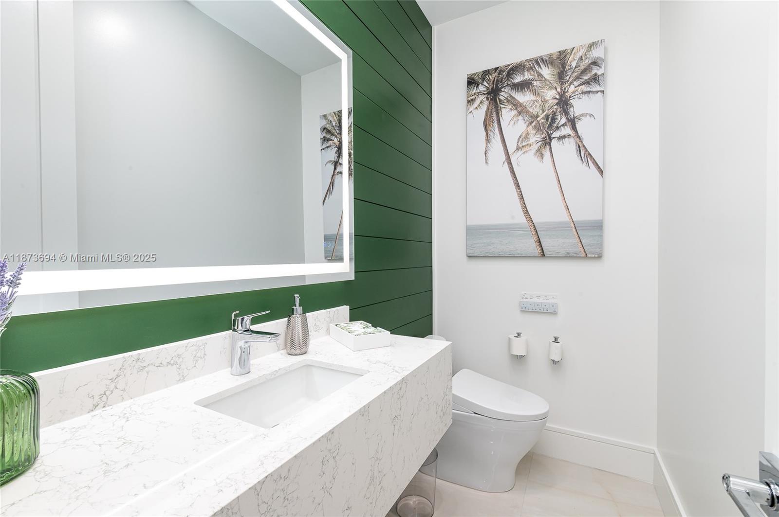 VENETIAN ISLES 1ST SEC - Residential