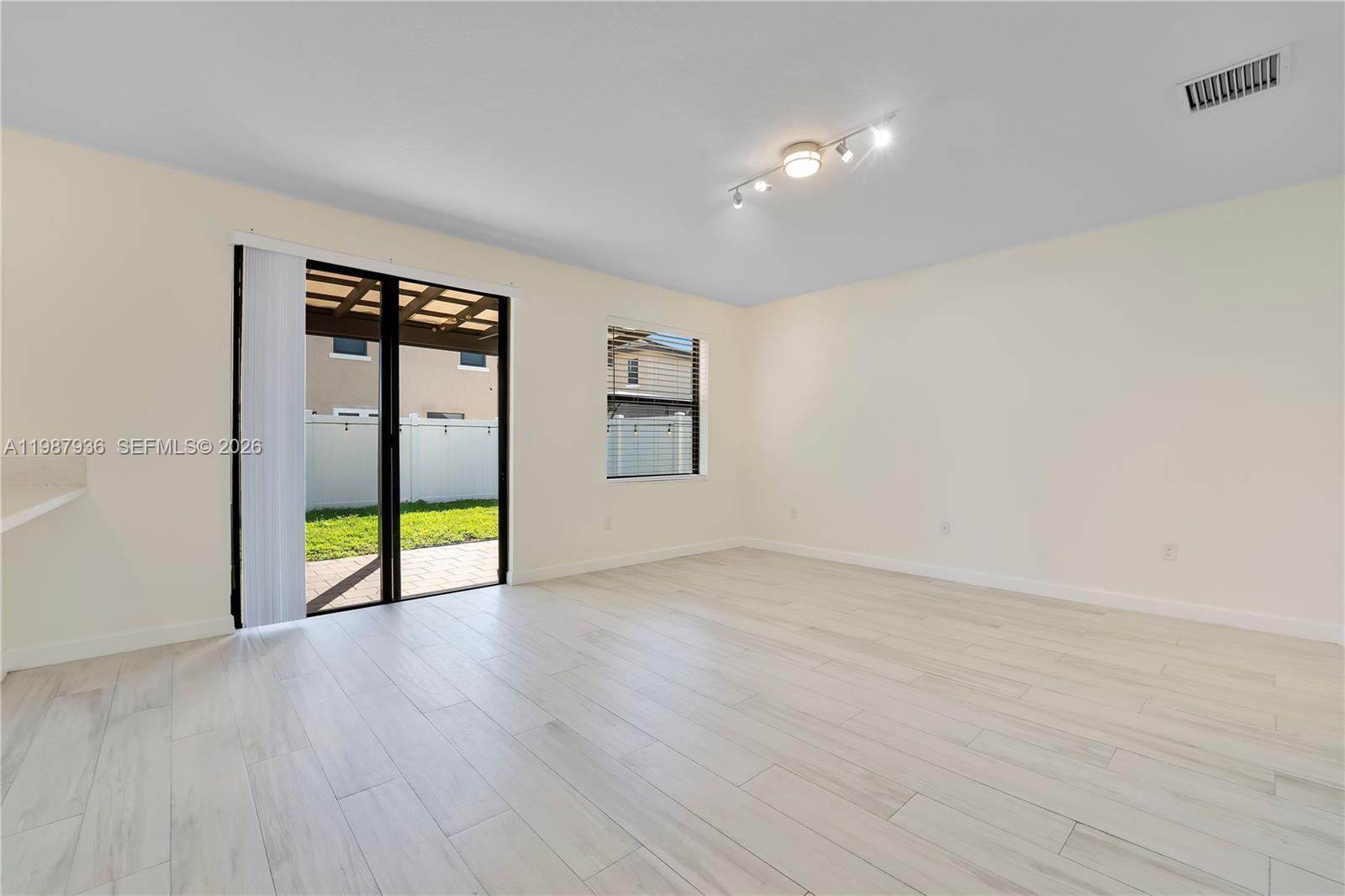 AQUABELLA SECTION TWO - Residential