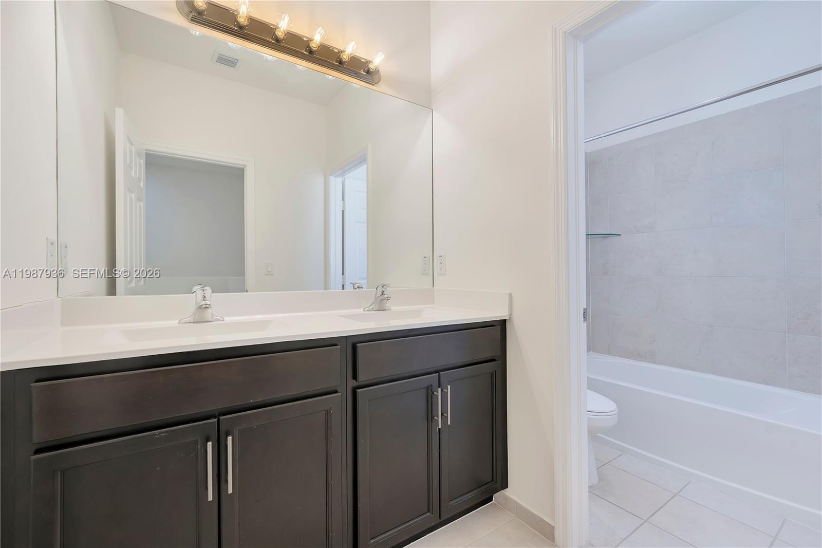 AQUABELLA SECTION TWO - Residential