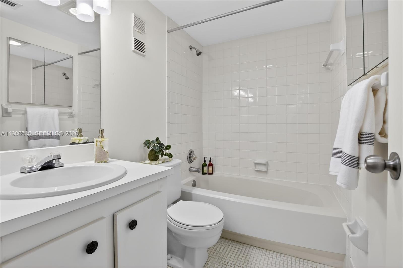 CONDO 2 OF SABAL PALM CON - Residential