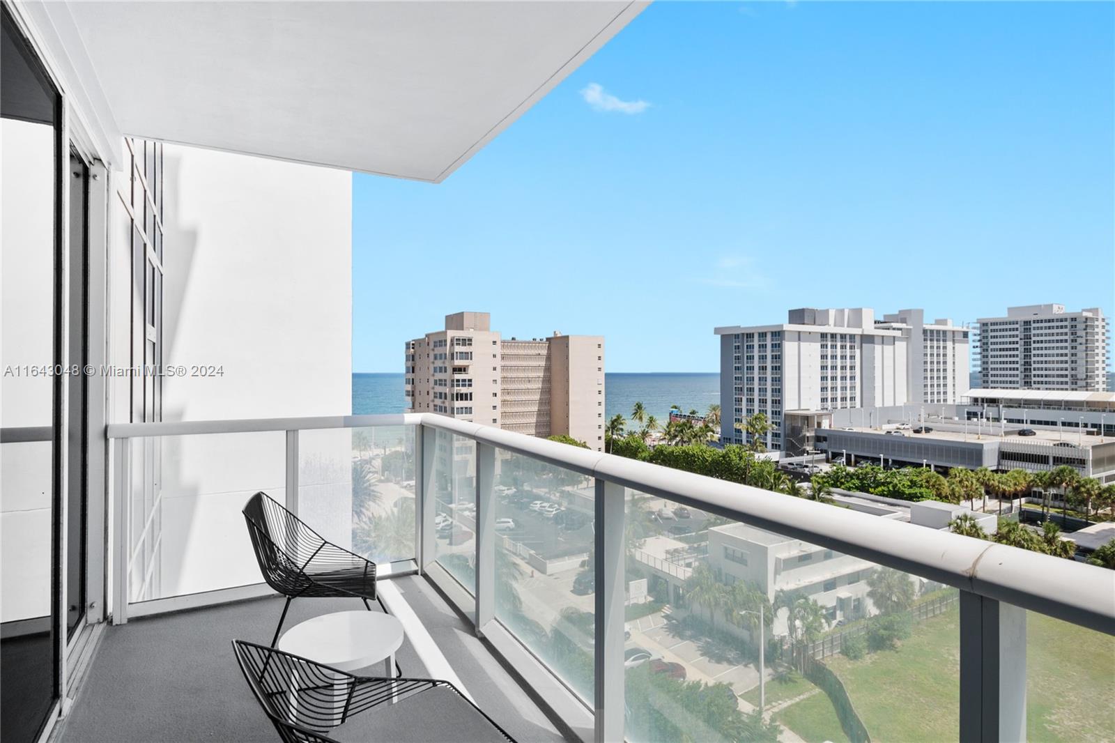 FORT LAUDERDALE RESIDENCE - Residential