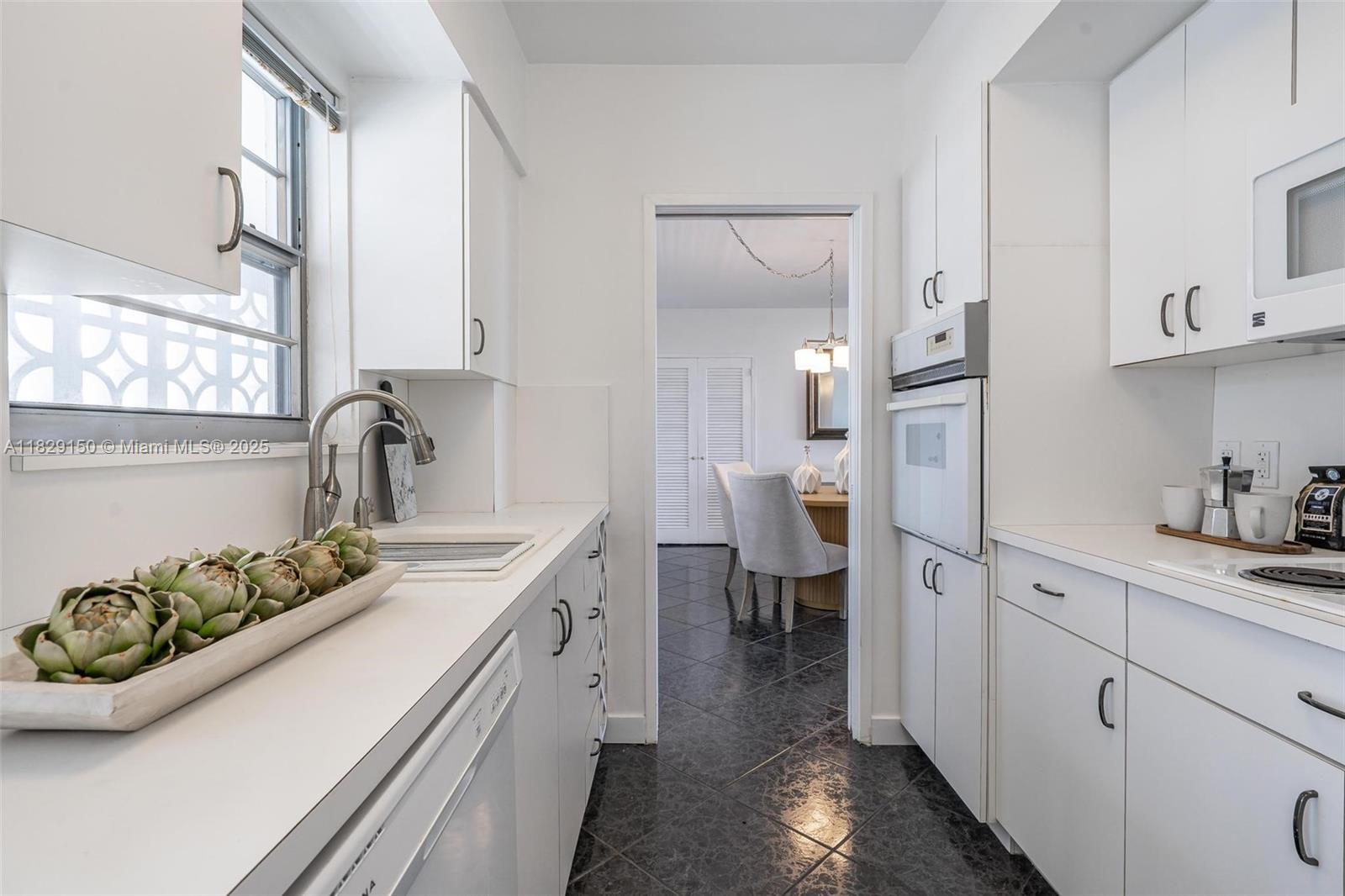 MEDITERRANEAN APARTMENTS - Residential