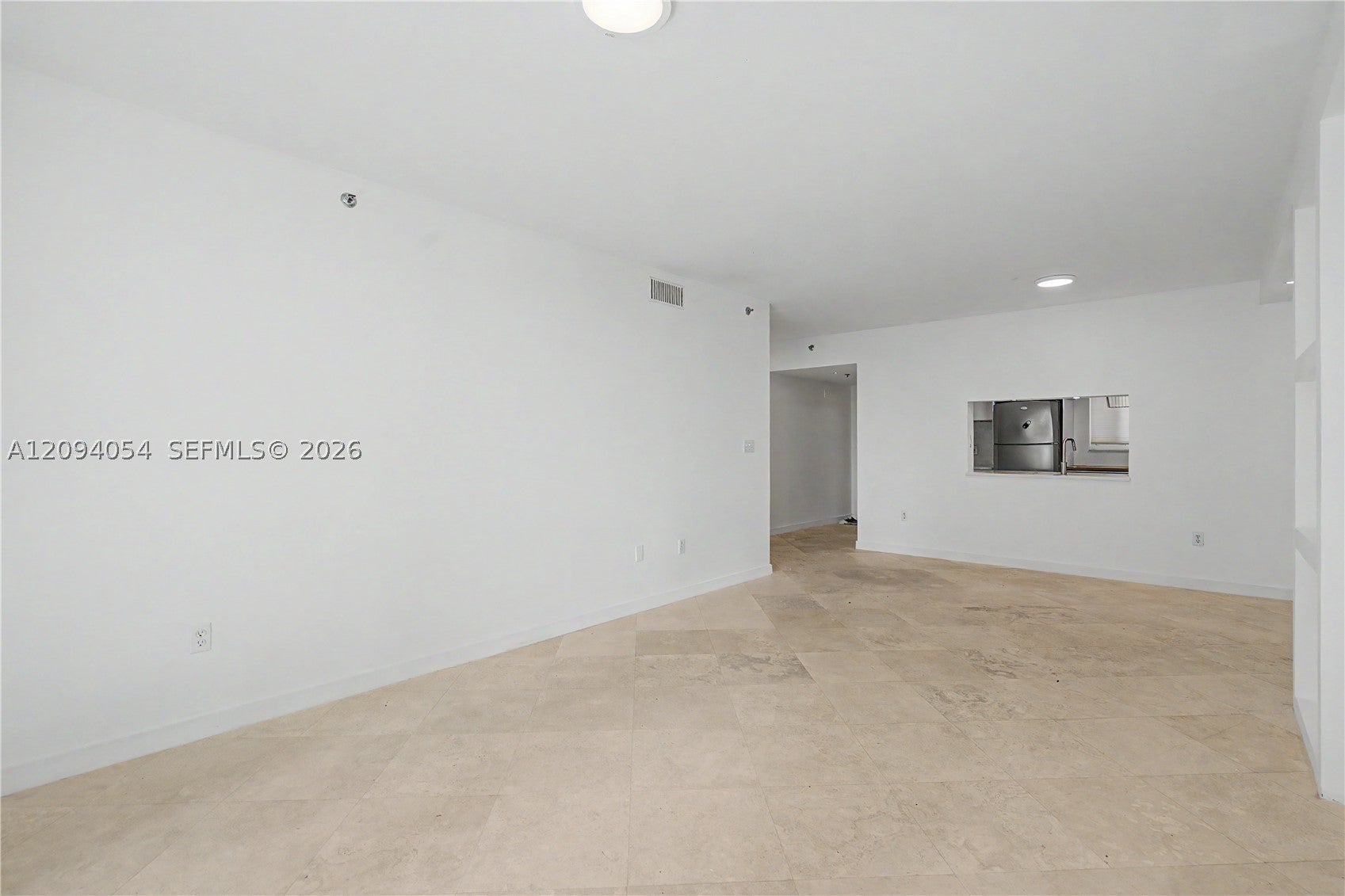 8888 Collins Ave 115