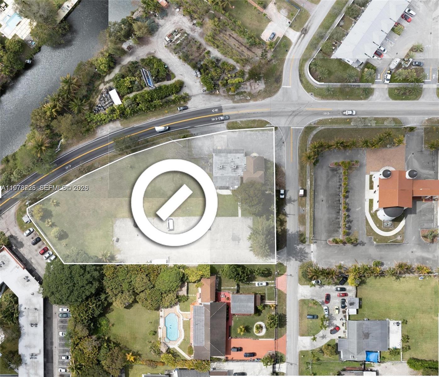 BISCAYNE GARDENS SEC A RE - Land