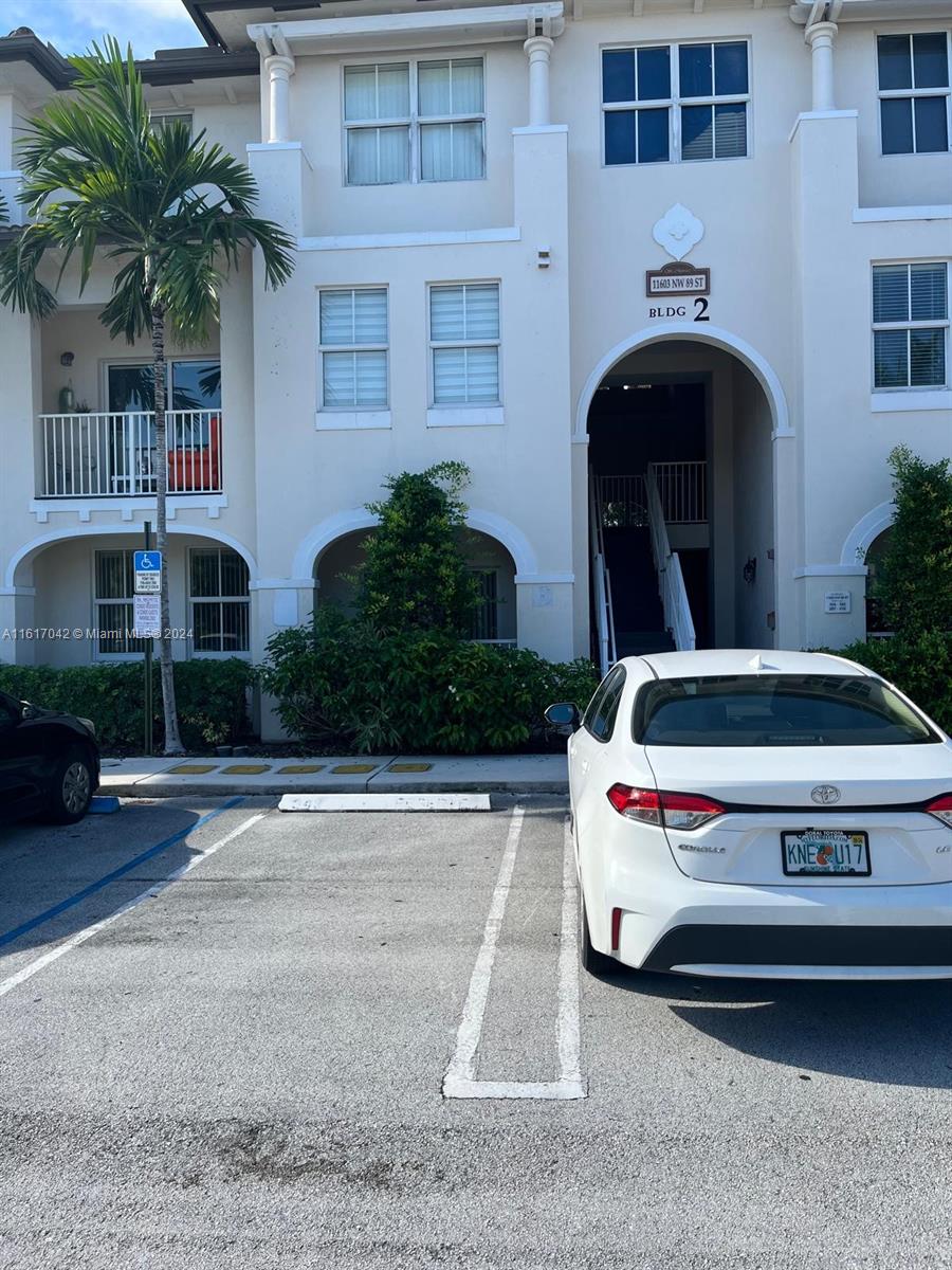ST MORTIZ AT DORAL CONDO - Residential