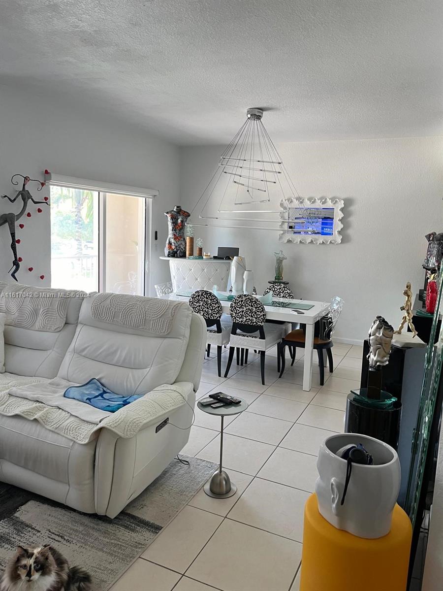 ST MORTIZ AT DORAL CONDO - Residential