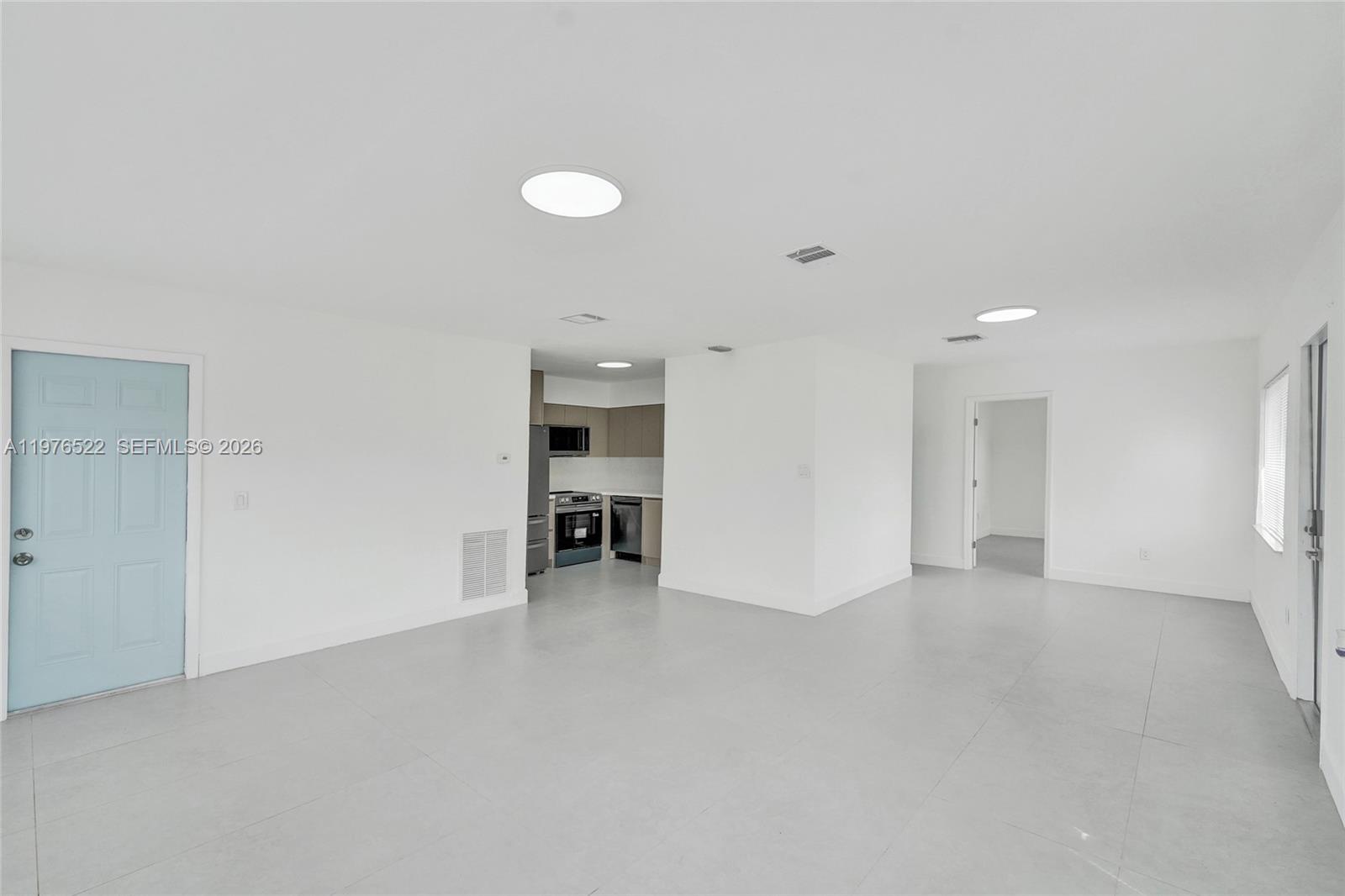 NORTH ANDREWS GARDENS FIR - Residential