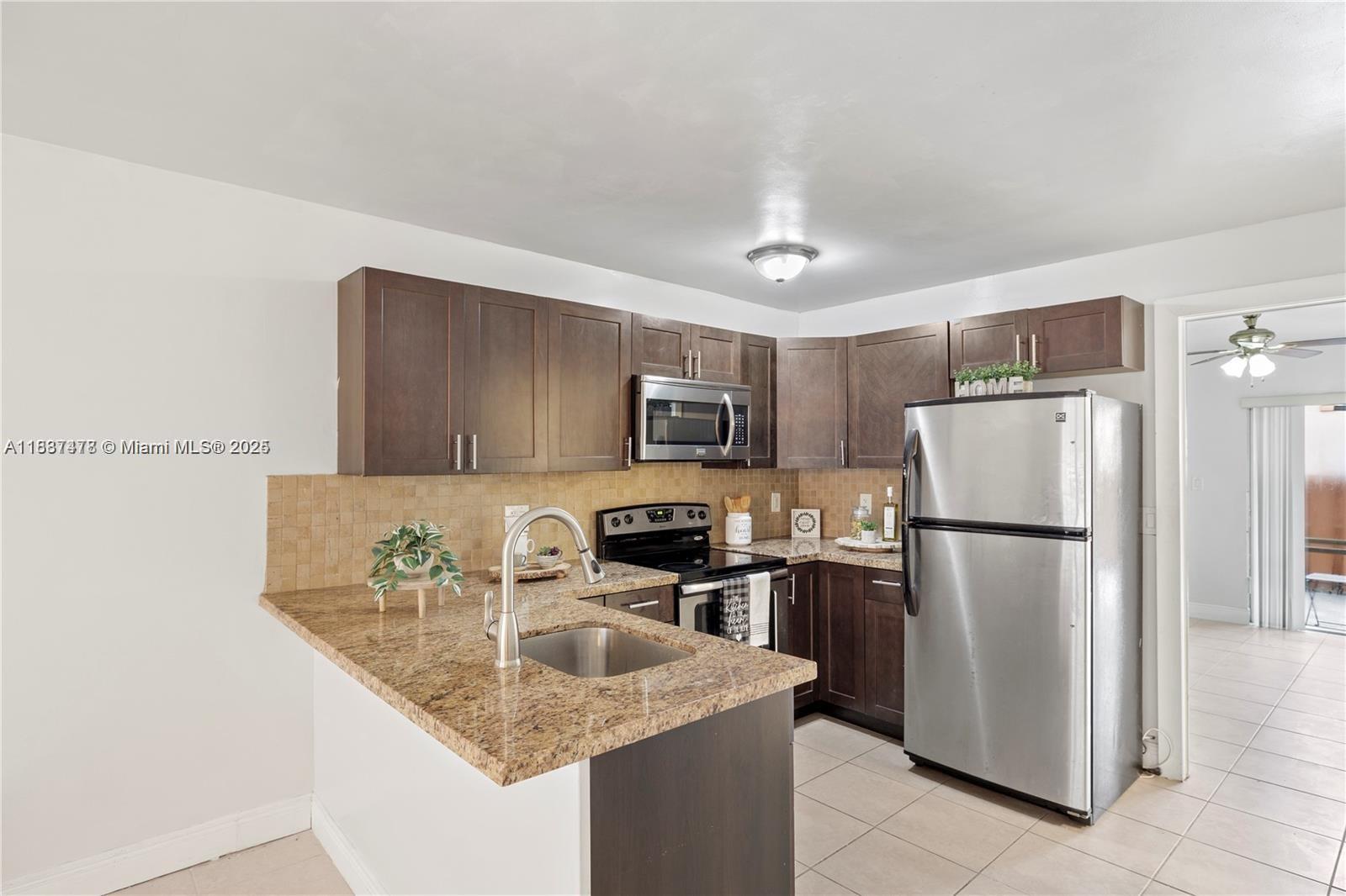7241 Miami Lakes Dr D19