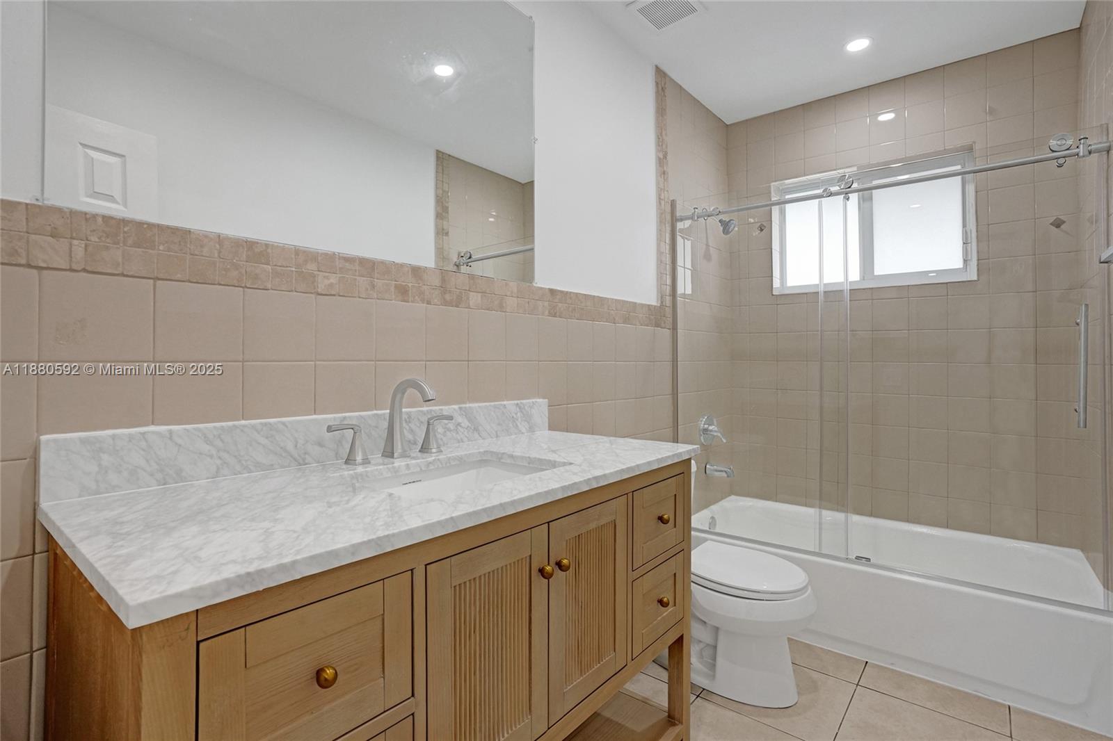 TOWN OF HALLANDALE B-13 - Residential Lease