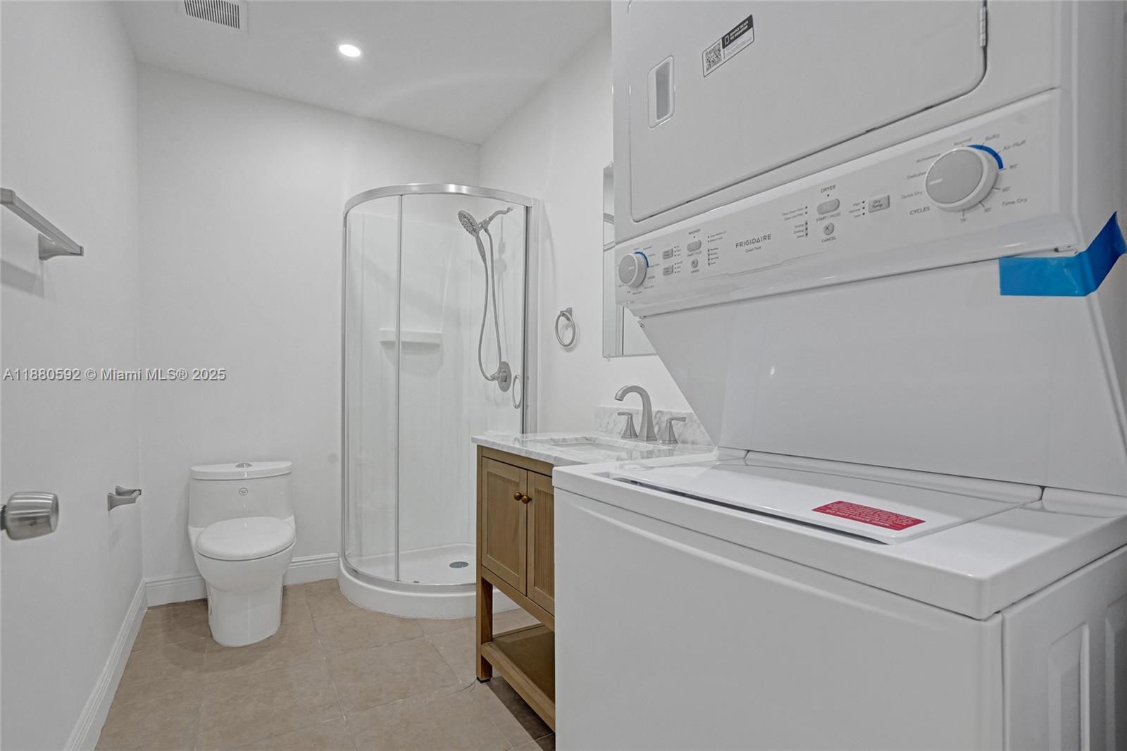 TOWN OF HALLANDALE B-13 - Residential Lease