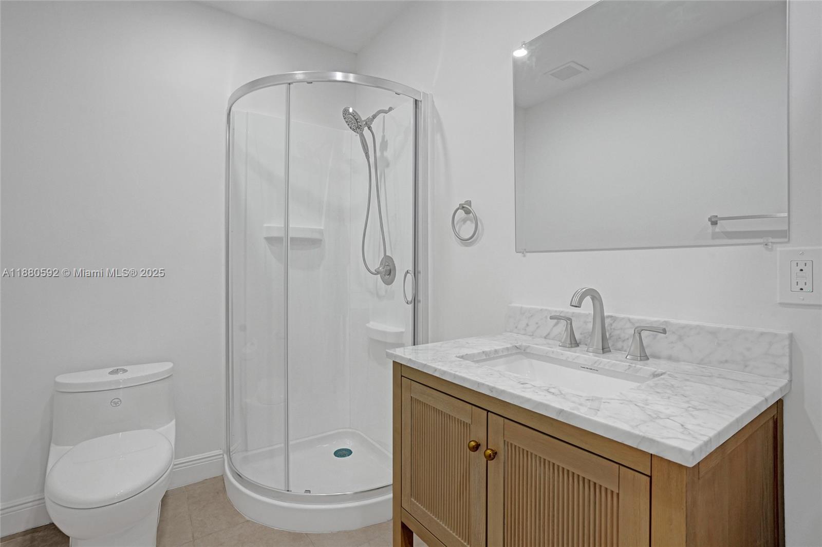 TOWN OF HALLANDALE B-13 - Residential Lease